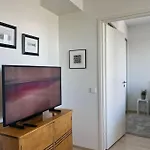 Easy&comfortable Living In The Middle Of Services شقة إسبو
