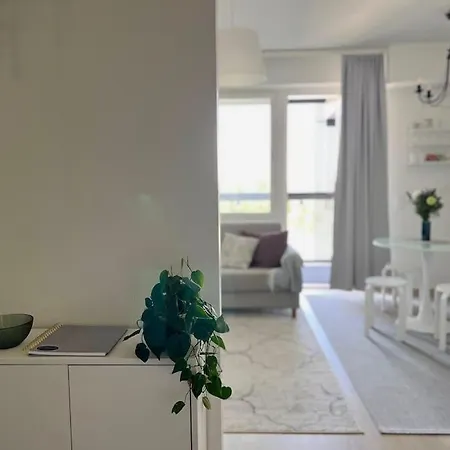 Easy&comfortable Living In The Middle Of Services Lägenhet *