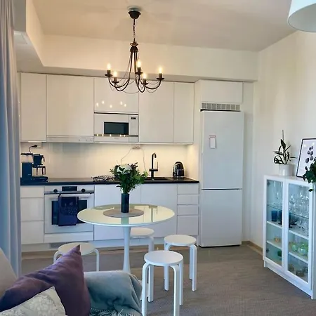 Easy&comfortable Living In The Middle Of Services Esbo